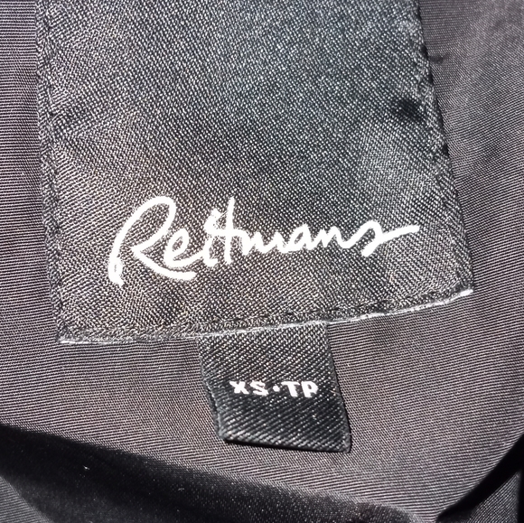 Reitmans down jacket. Size xs. Good Used condition. - Picture 14 of 16